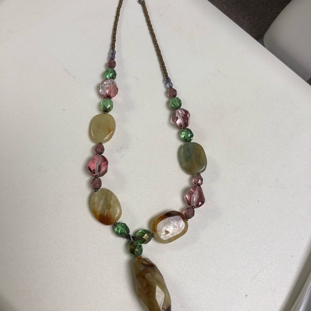 Beaded necklace - Picture 2 of 2
